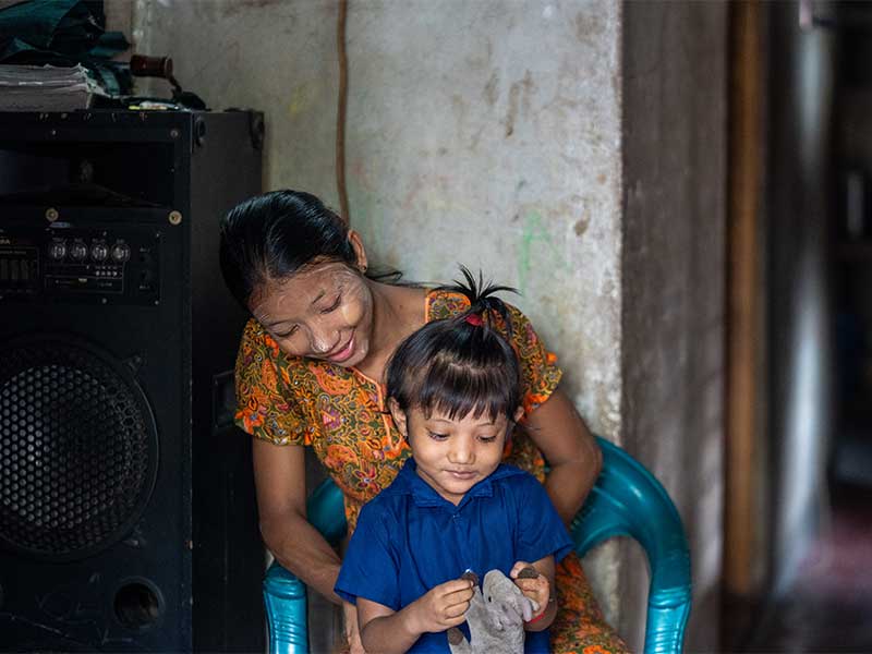 Useaking playing with her daughter at their home.