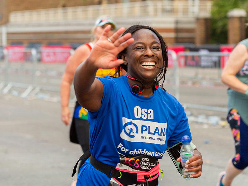 Plan UK supporter fundraising at marathon